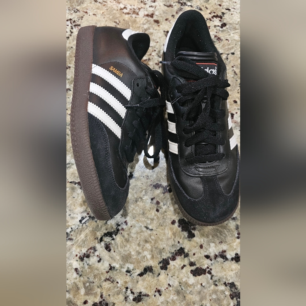 Adidas classoc samba j